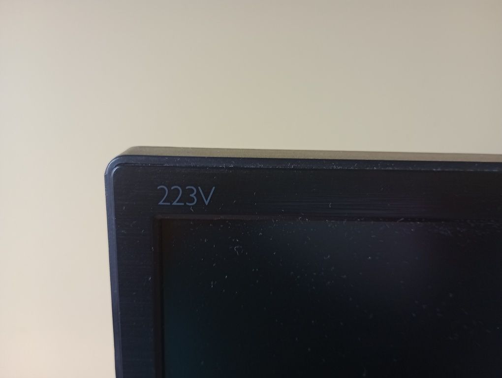 Monitor Philips 223v5l
