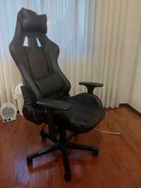 Nibe Cadeira de Gaming (altura 126-136cm, usada por 3 meses)
