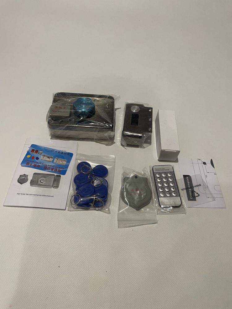 Безключовий електронний замок 12V – контроль доступу для дому та офісу