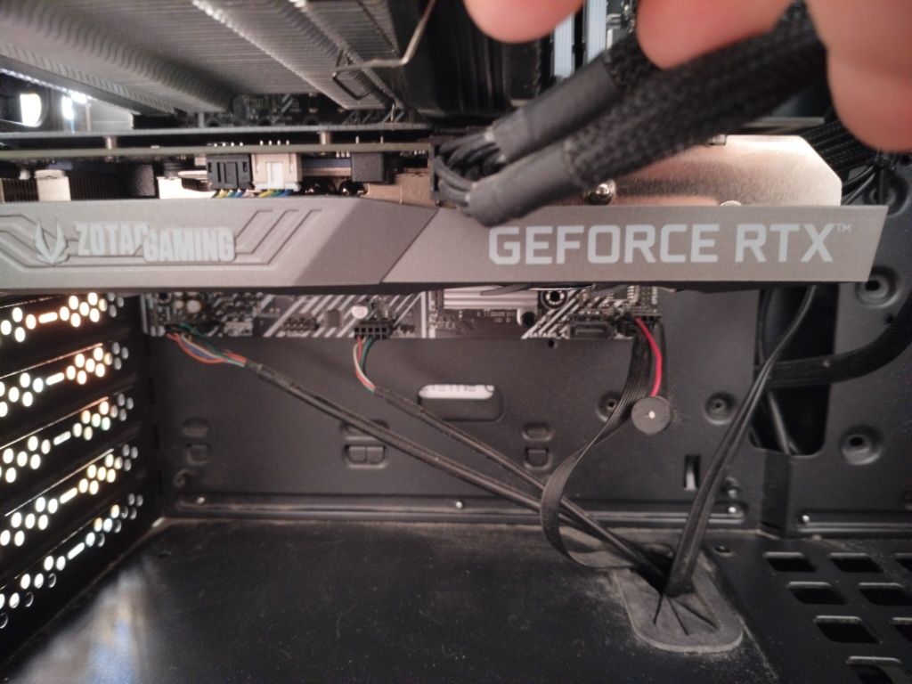 Komputer Gamingowy i7 / GeForce 3060 RTX / 32gb RAM / SSD / Windows