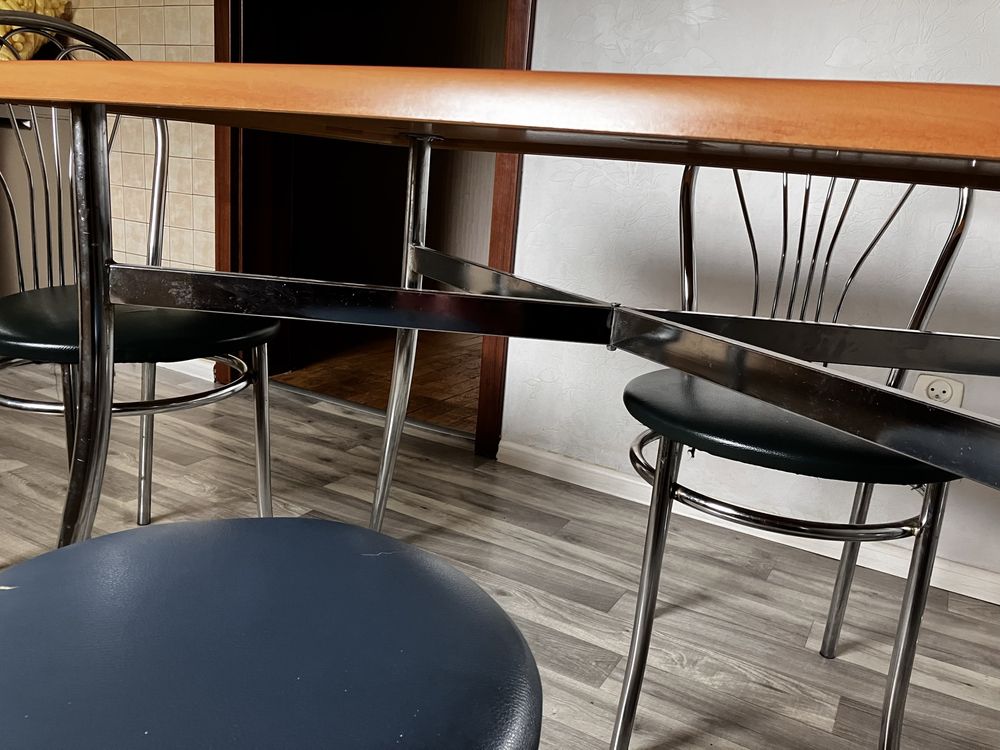 Stół kuchenny+krzesła
