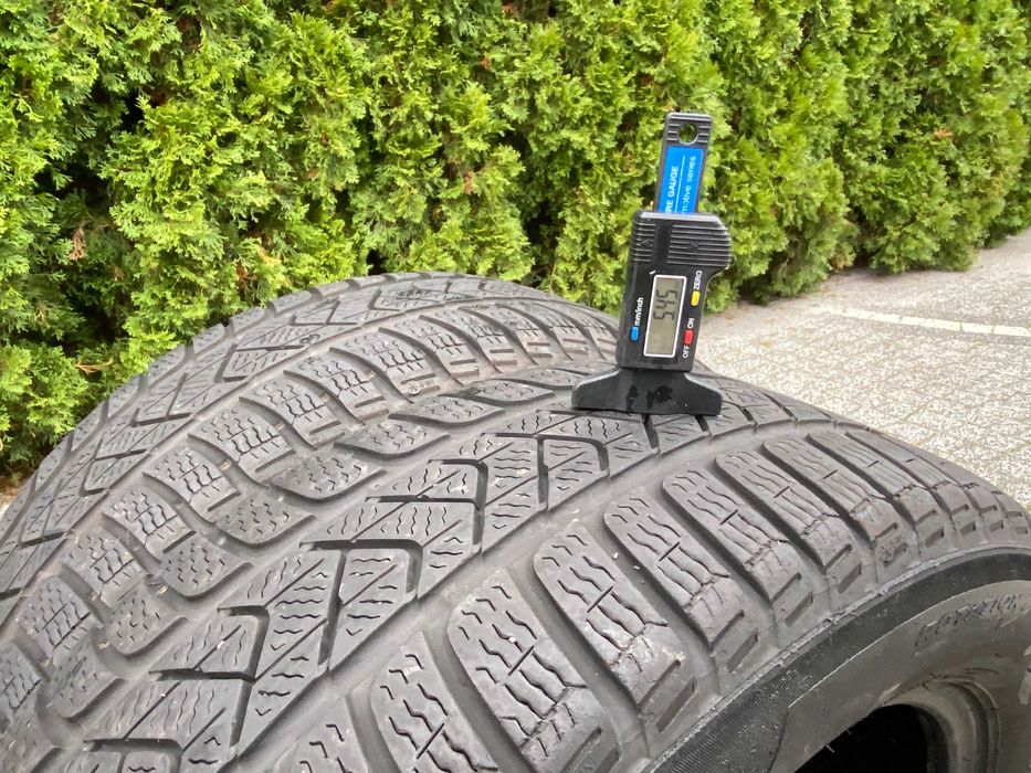 2x opona PIRELLI SOTTOZERO 3  215/55/17  zima