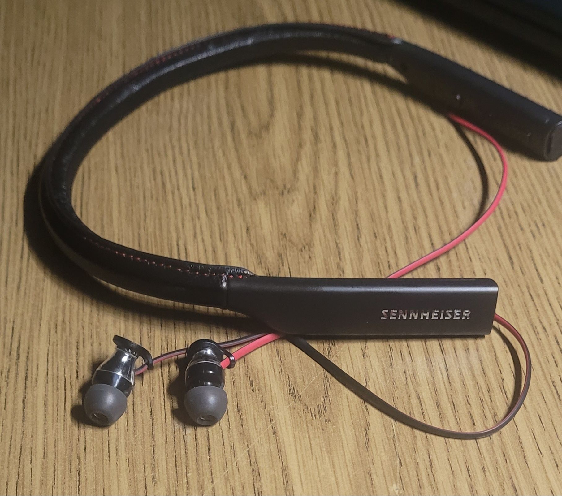 Słuchawki SENNHEISER Momentum Bluetooth 10 godzin pracy  wysoka jaakos