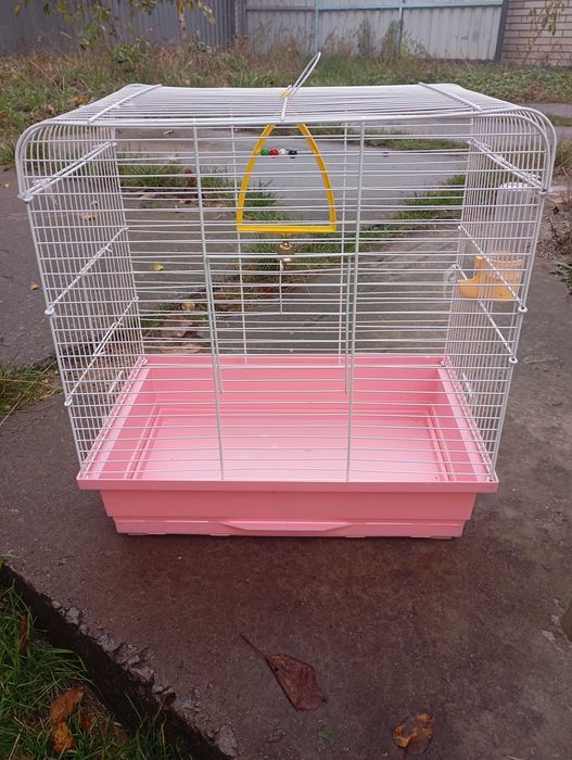 Продам велику клітку для папуги