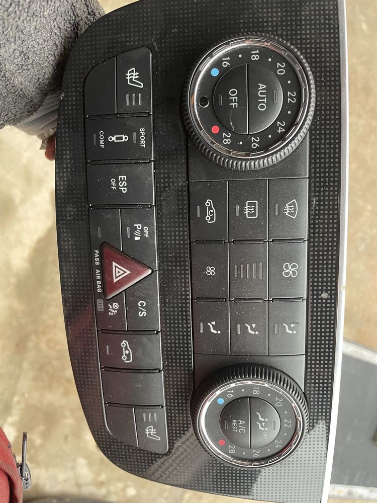 Panel klimatyzacji Mercedes R W251 ML W164