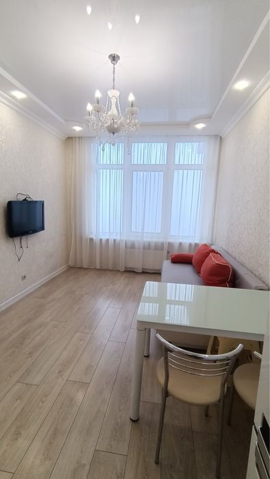 Сдам 1 комнатную квартиру в 35 Жемчужине! Ул. Литературная 8!