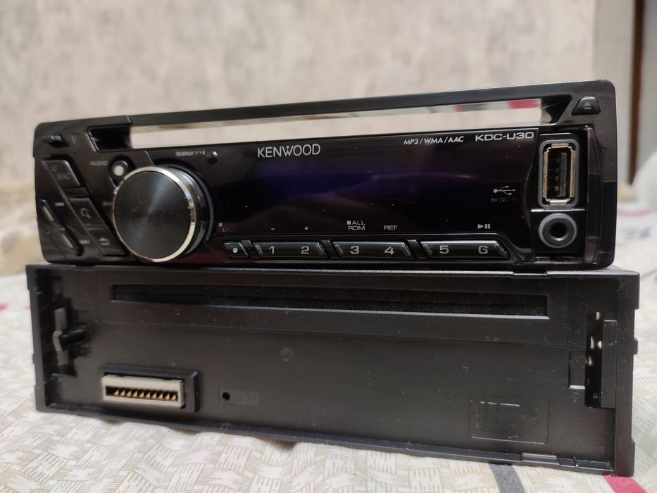 Магнитола Kenwood KDC-U30