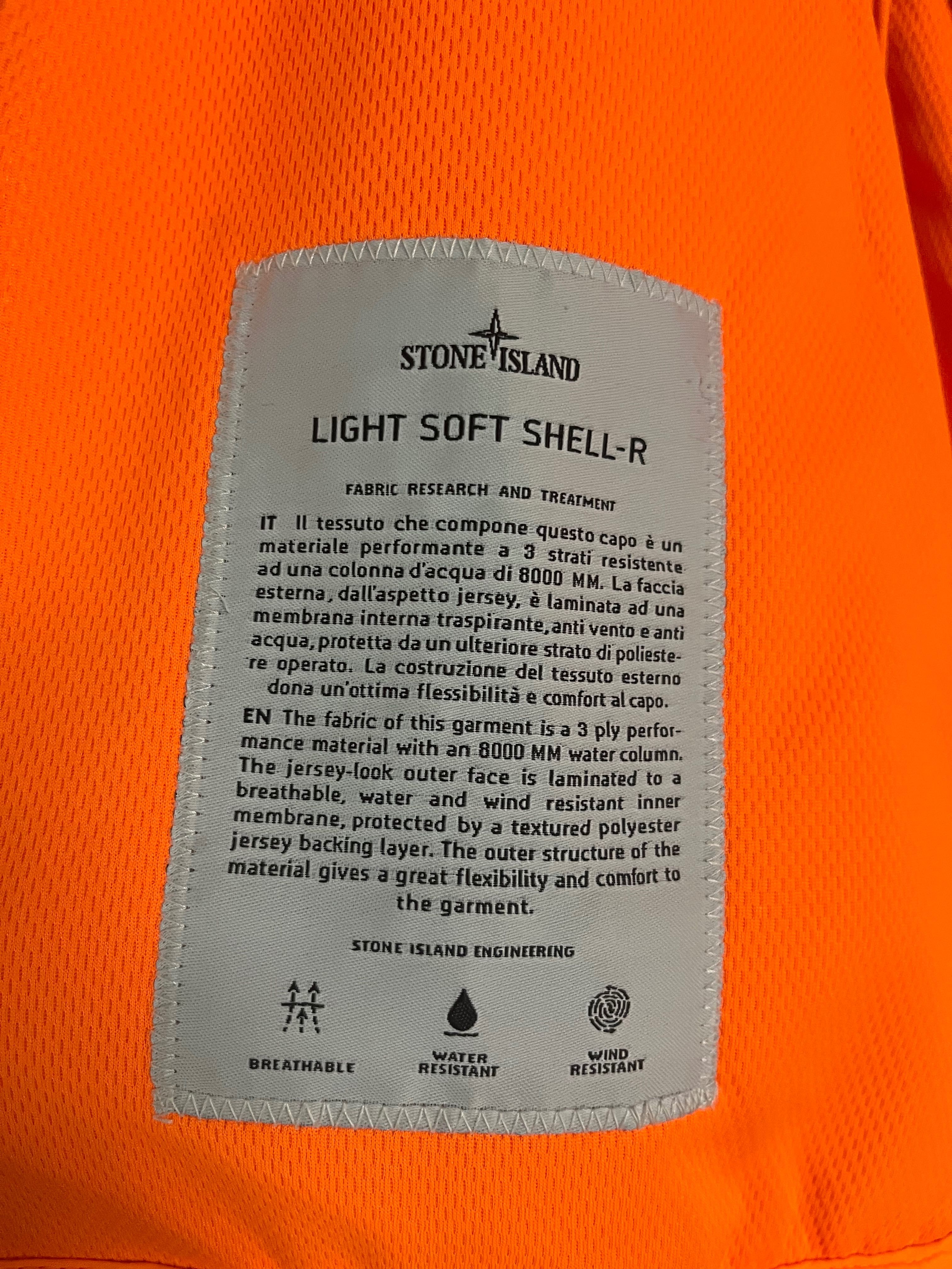 STONE ISLAND Light Soft Shell-R Hooded Jacket Size L Orange