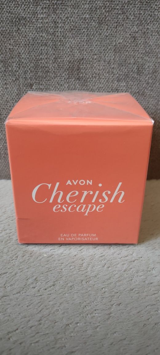 Woda perfumowana Avon Cherish Escape