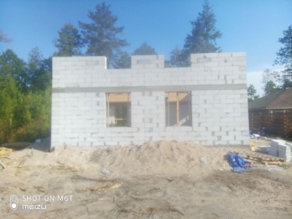 Фундамет, Укладка газоблоку,Покрівля,Фасадні роботи,Монтаж Паркану,