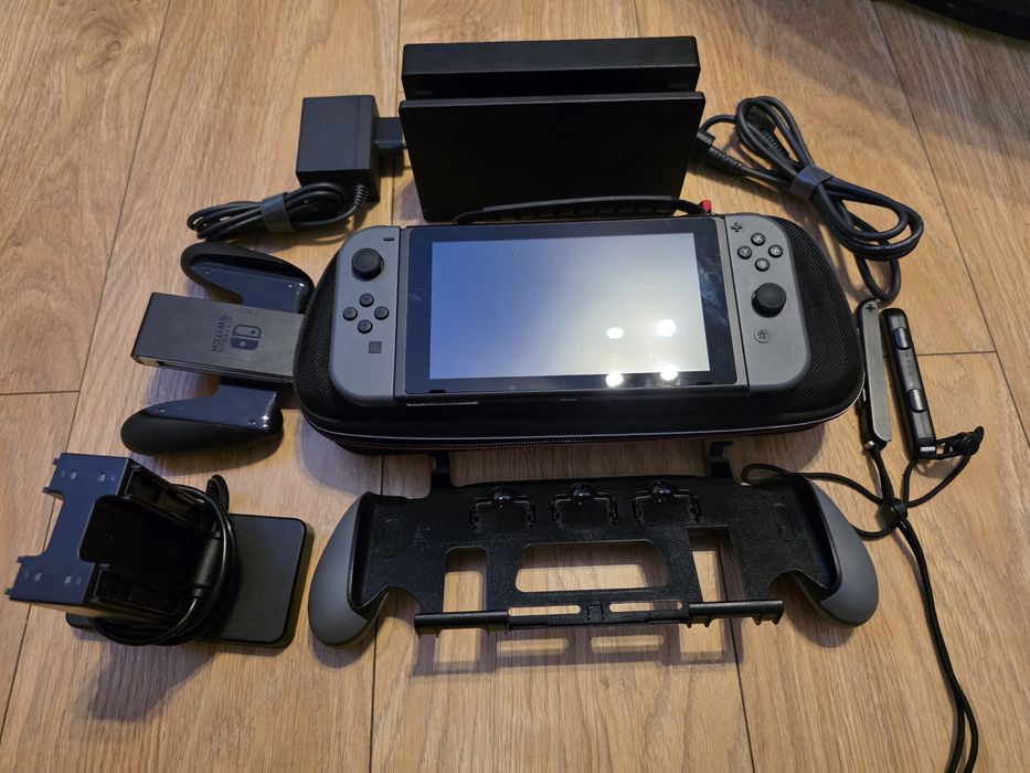 ‼️ Konsola Nintendo Switch V2 stan idealny + akcesoria