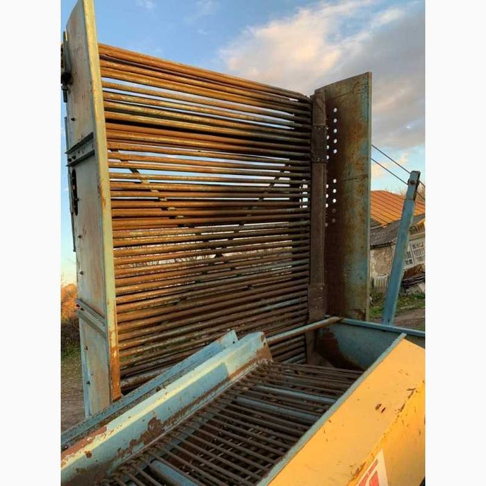 Продам картоплезбиральний ( картофелеуборочный ) комбайн Anna Z644