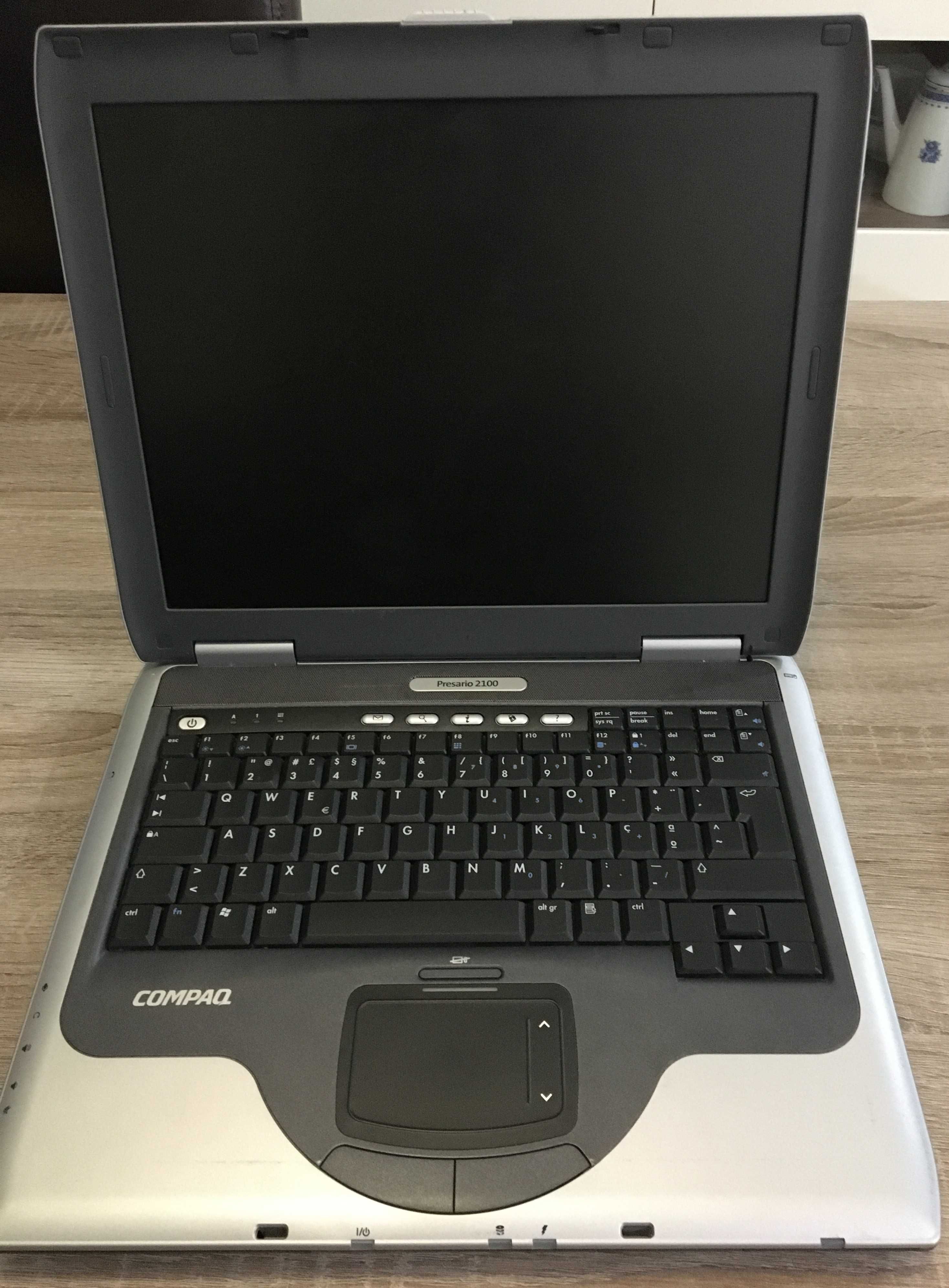 Portátil Compaq Presario 2100