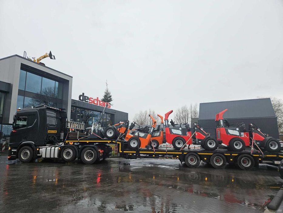 NOWA Mini ładowarka Kołowa RELLY- Układarka Do Kostki udźwig 1400 kg