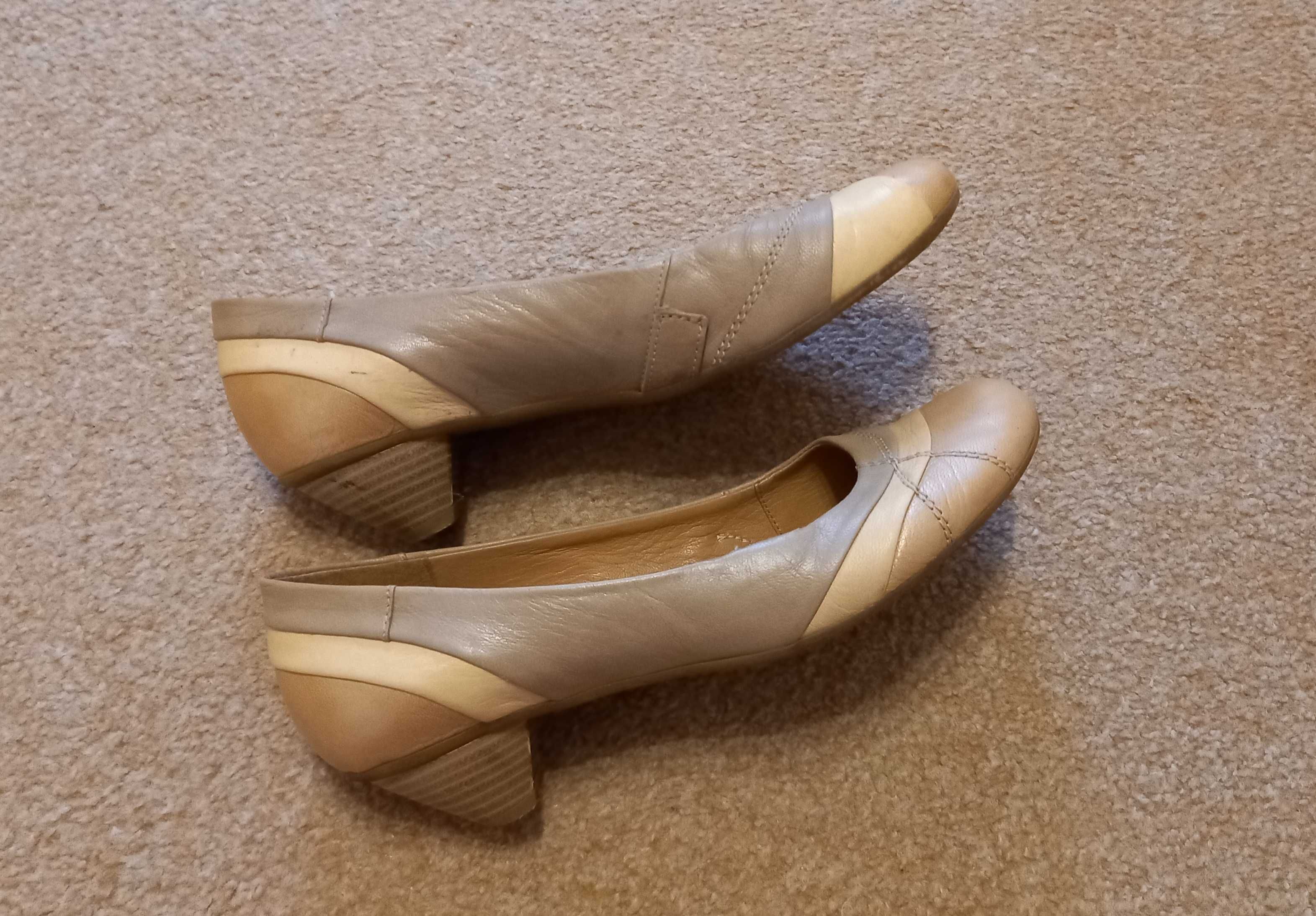 Buty czółenka beżowe Lasocki 38