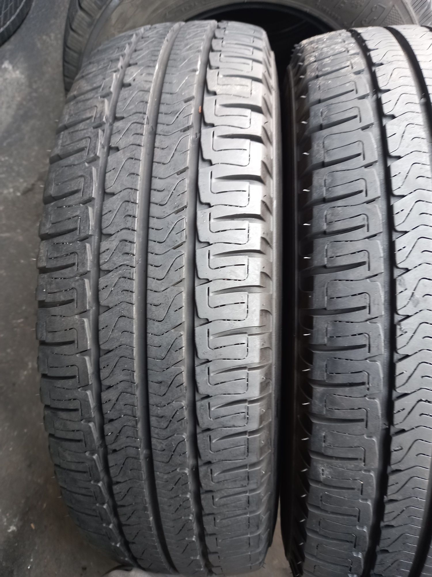 Opony używane  225/75/16c michelin 2x5.5  mm