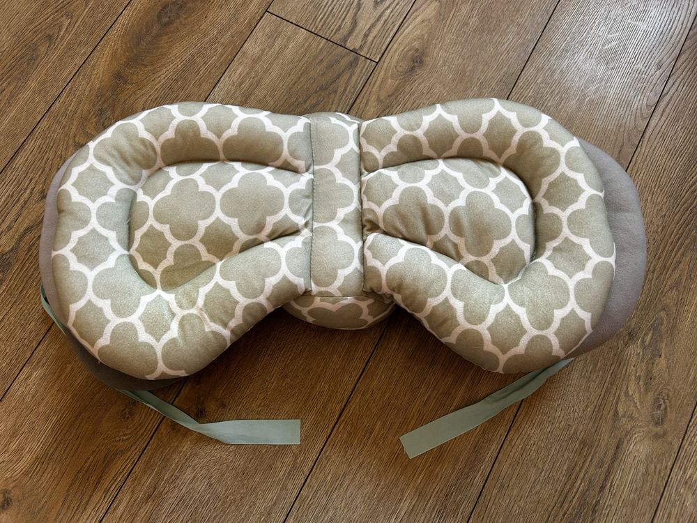 Poduszka do karmienia Nursing Pillow