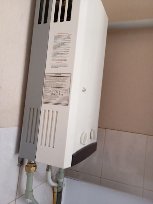Продам газовую колонку Gorenie б.у