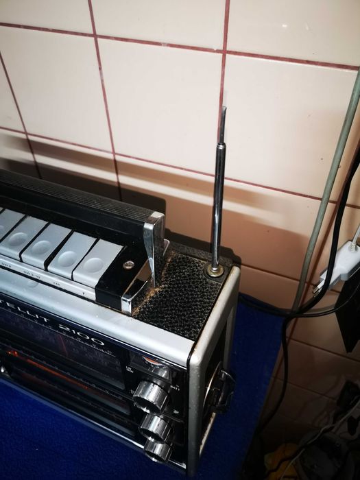 Radio Grundig Satellit 2100