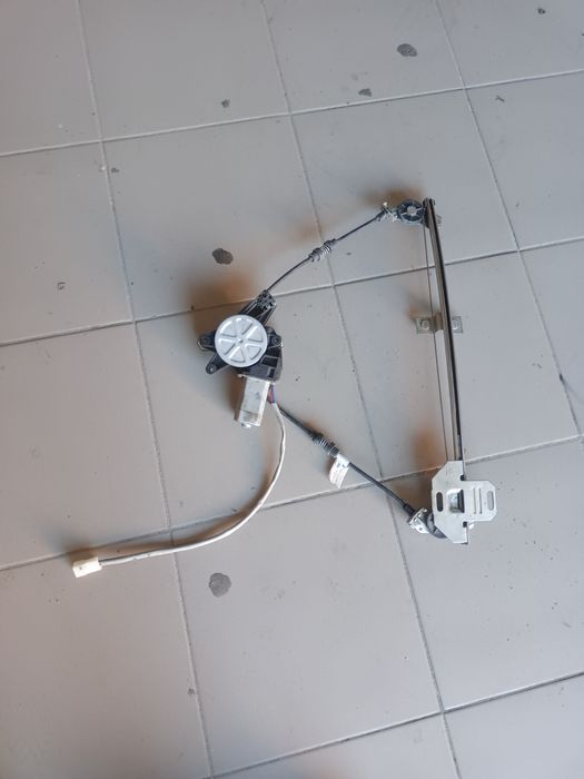 Стеклоподьемник передний правый Ваз 2110 2111 2112