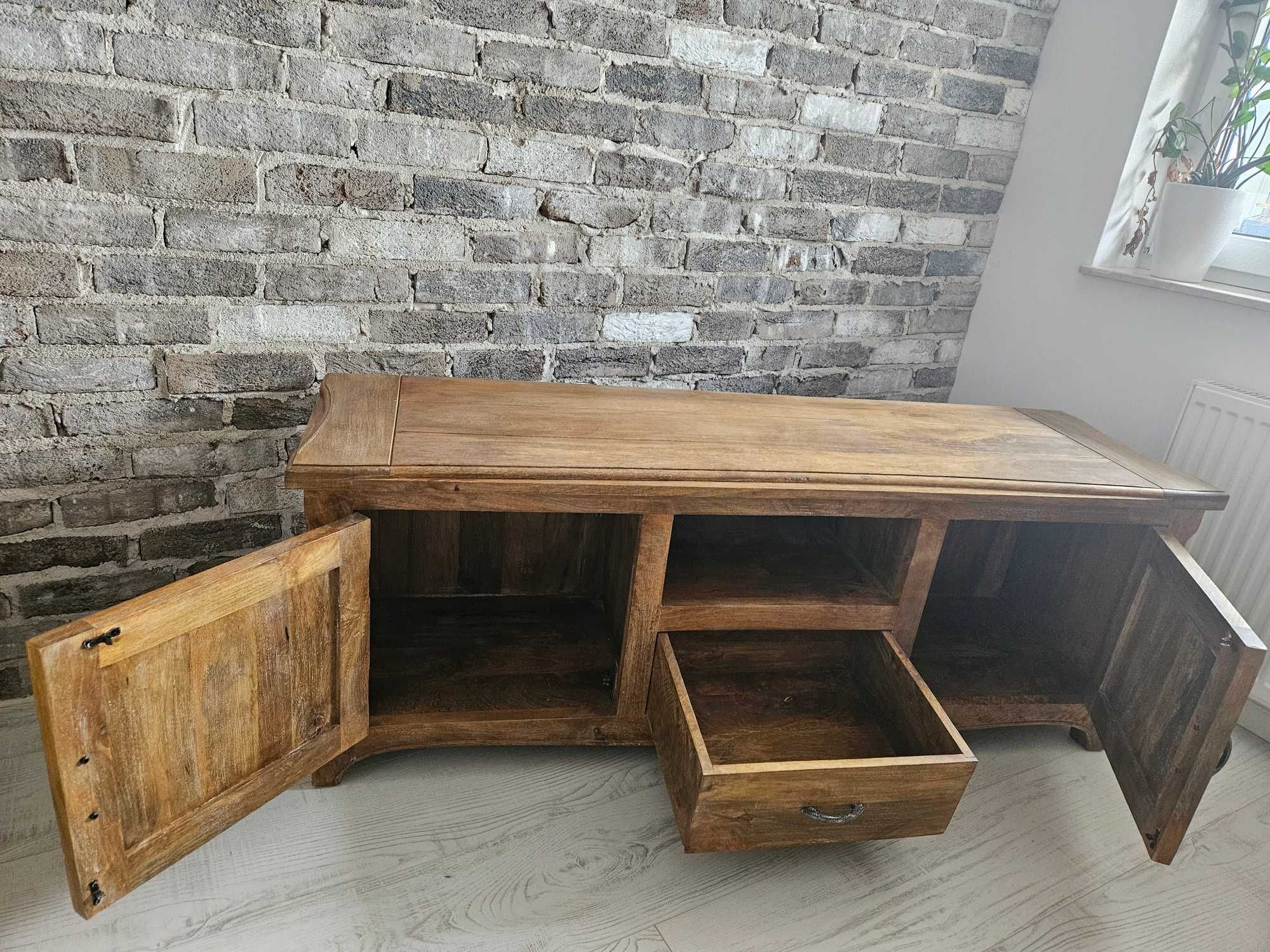 Szafka RTV z litego drewna ARTISTICO