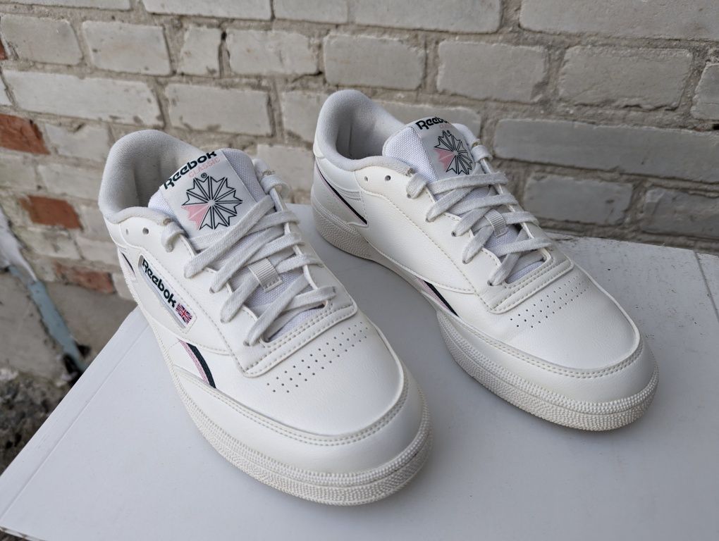 Жіночі кросівки Reebok Vegan Club C 85 (39 розмір)