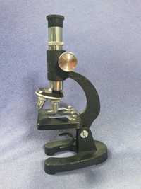 Микроскоп маленький