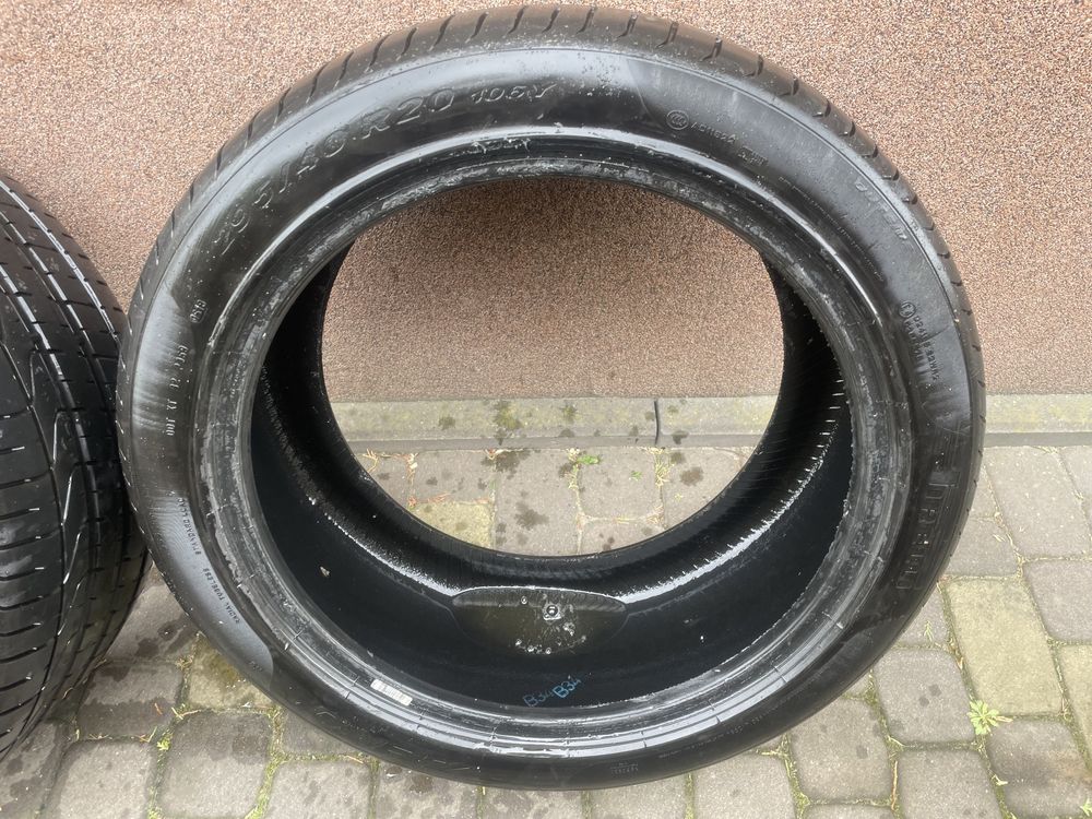 Pirelli P Zero 295/40/20  letnie Cena za 1 szt