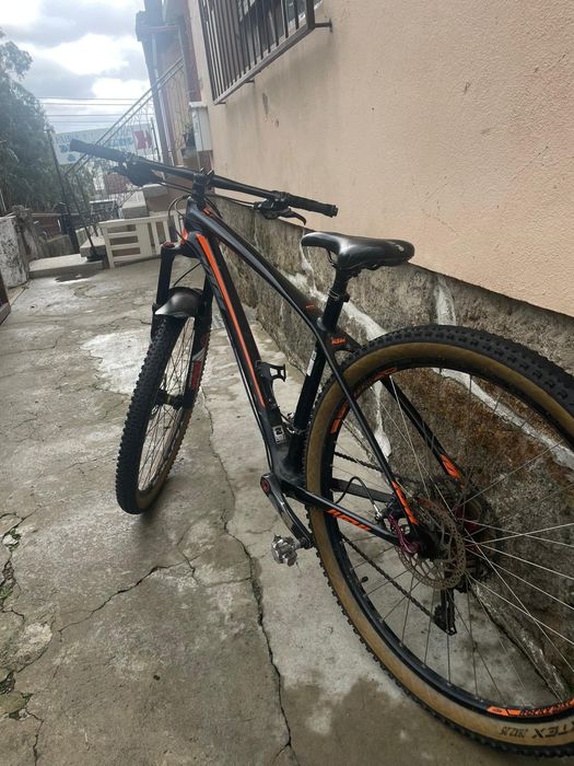 Bicicleta ktm carbono