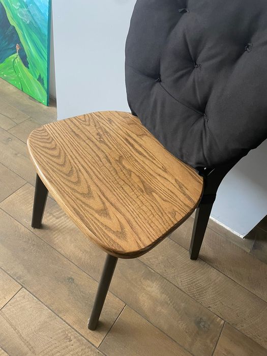 Комплект з чотирьох стільців (з натурального дерева)