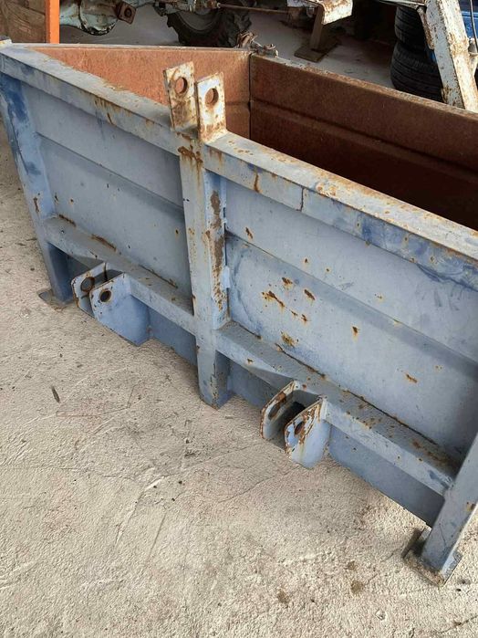 Caixa carga gamela trator