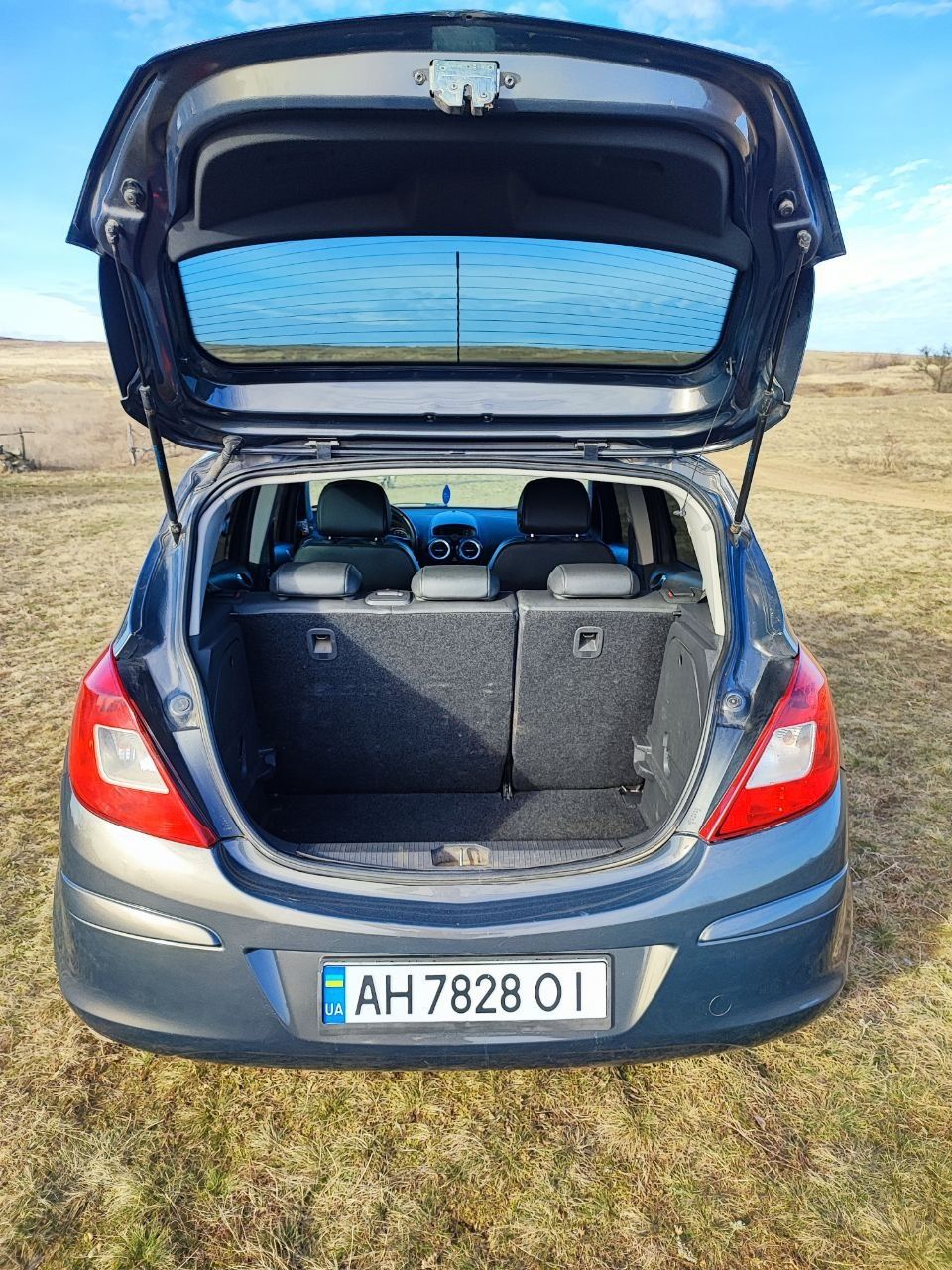 Opel Corsa D Cosmo 1.4 2013