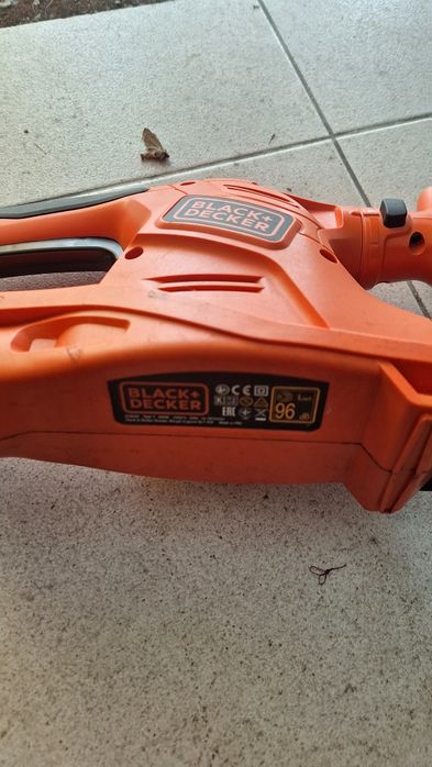 Serra eléctrica  black and decker, ler anúncio