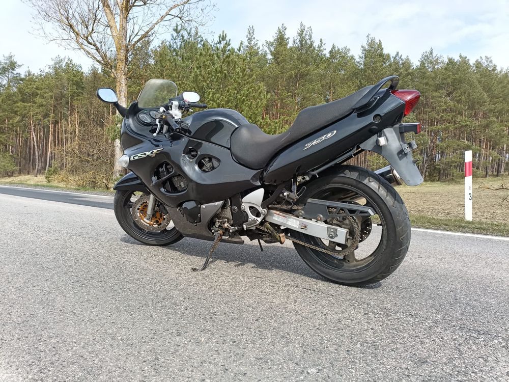 Suzuki GSX-f 750