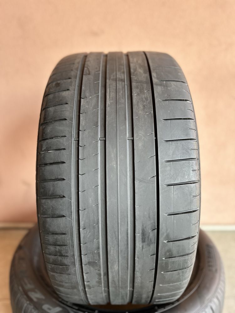 Pirelli 315/40/R21, 275/45/21