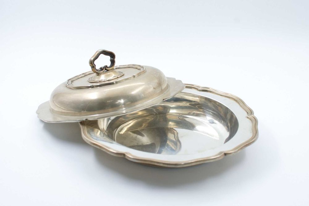 Prato coberto em prata lisa M.G. Águia
