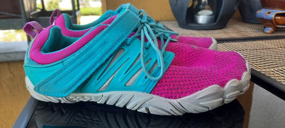 Buty sportowe SAGUARO roz. 34