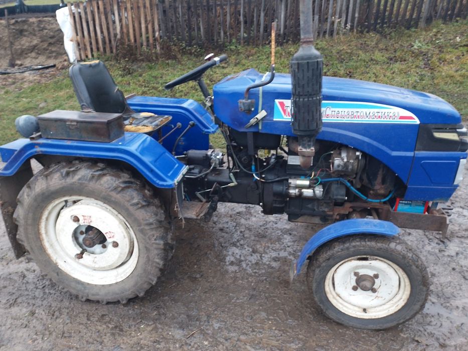 Продам трактор на ходу