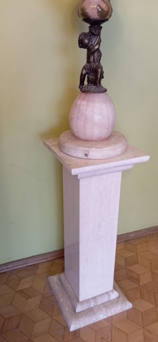 Kolumna,stolik,podstawka.Marmur