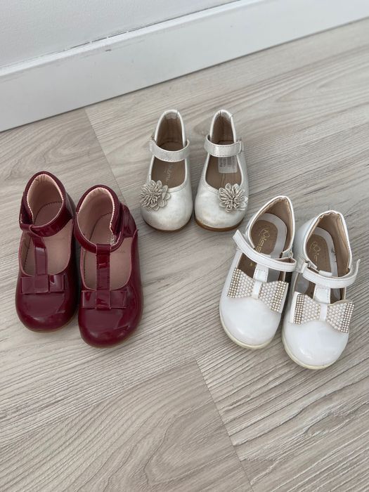 Туфельки для дівчинки, білі туфельки, бордові туфельки