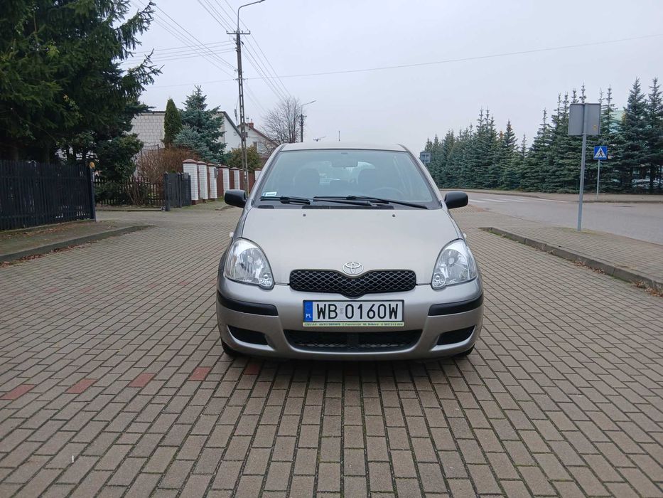 TOYOTA YARIS 1.0VVT-i benzyna , 5 drzwi , kupiona w Polsce ...