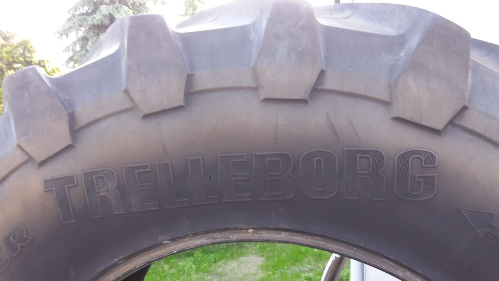 Opona rolnicza 710/75 R42 Trelleborg TM 900