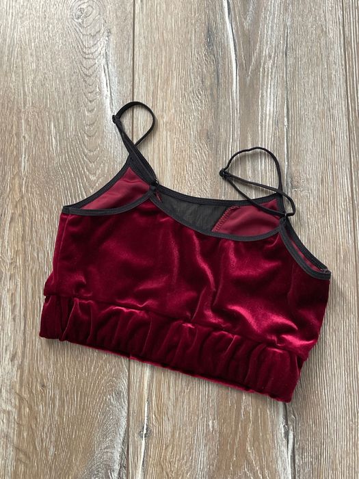 Жіночий бархатний топ бордовий