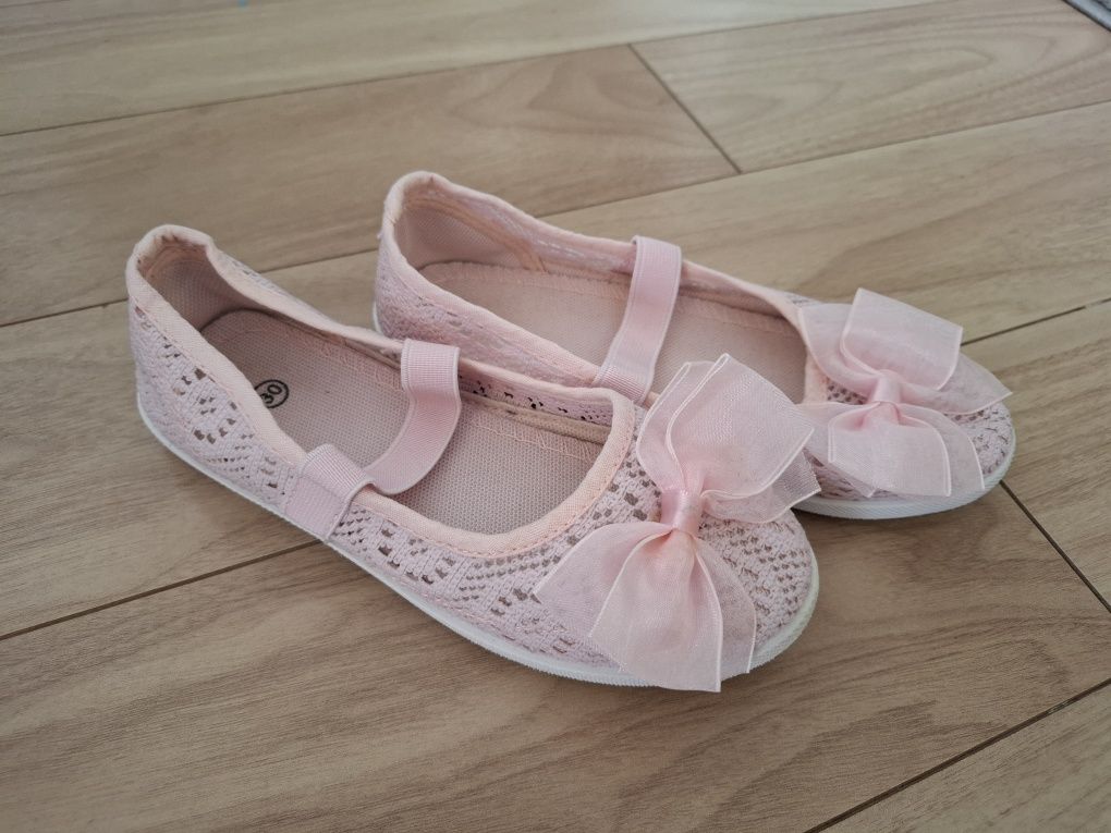 Baleriny / kapcie roz. 30