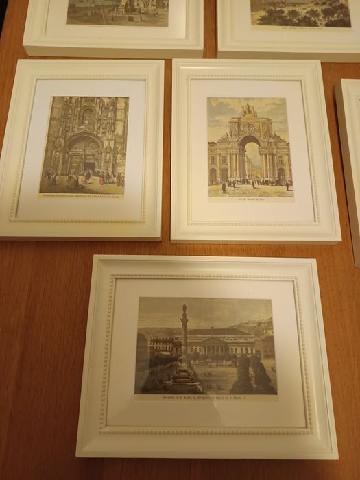 Quadros brancos com imagens antigas