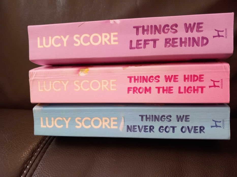 Livros Lucy Score