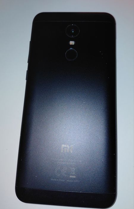 Xiaomi Redmi 5 Plus 4/64 Чорний