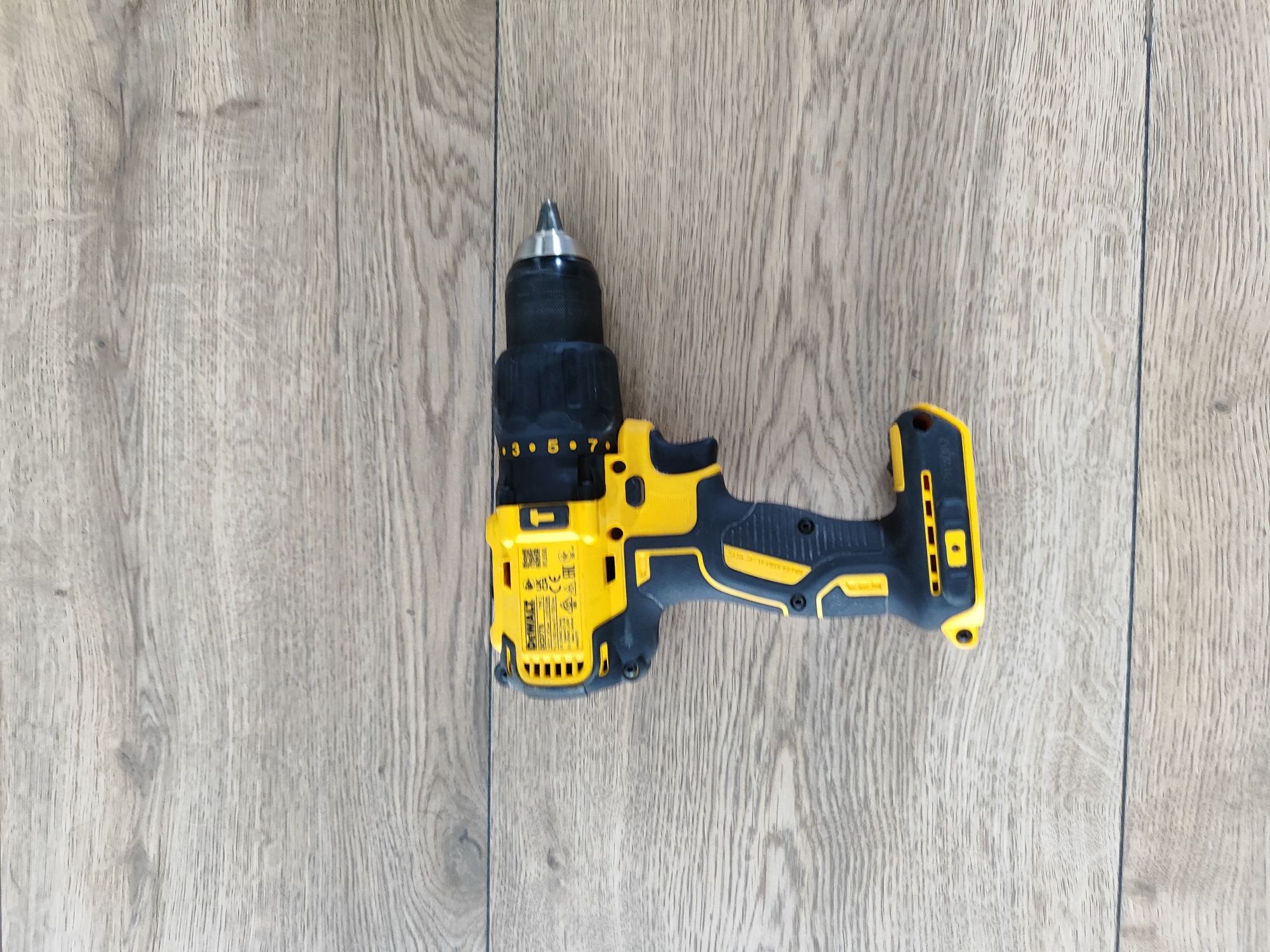 Bezszczotkowa wkrętarka udarowa DeWalt 18v, rok produkcji 2024
