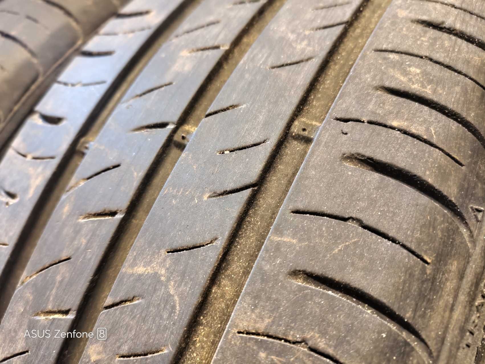 Шини літні KUMHO EcoWing ES01 KH27 185/60 R15 84H