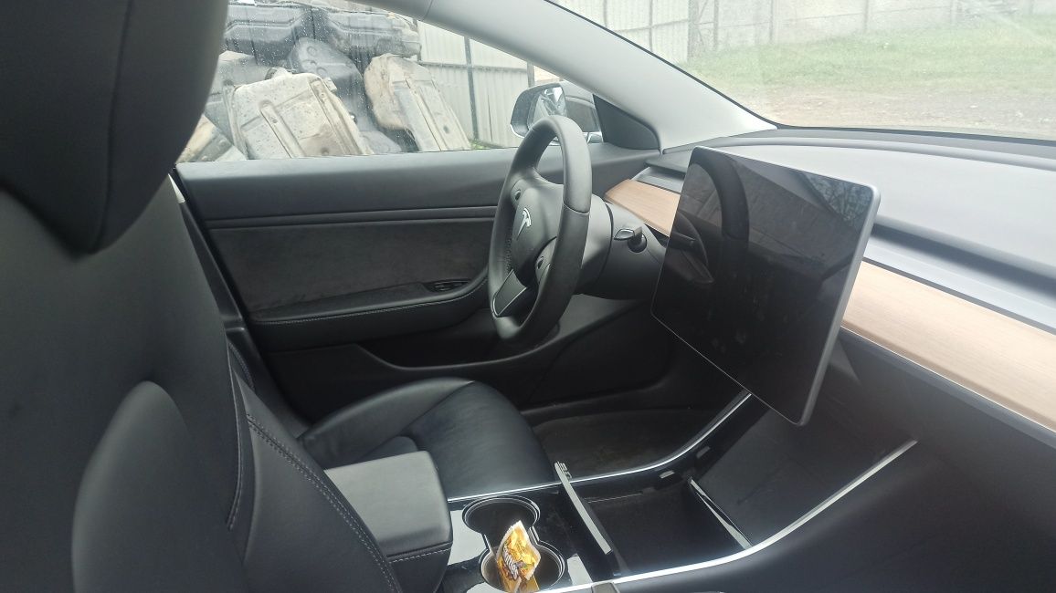 Розборка Tesla model 3 M3 по запчастинах  PBSB LRDM, PPMR